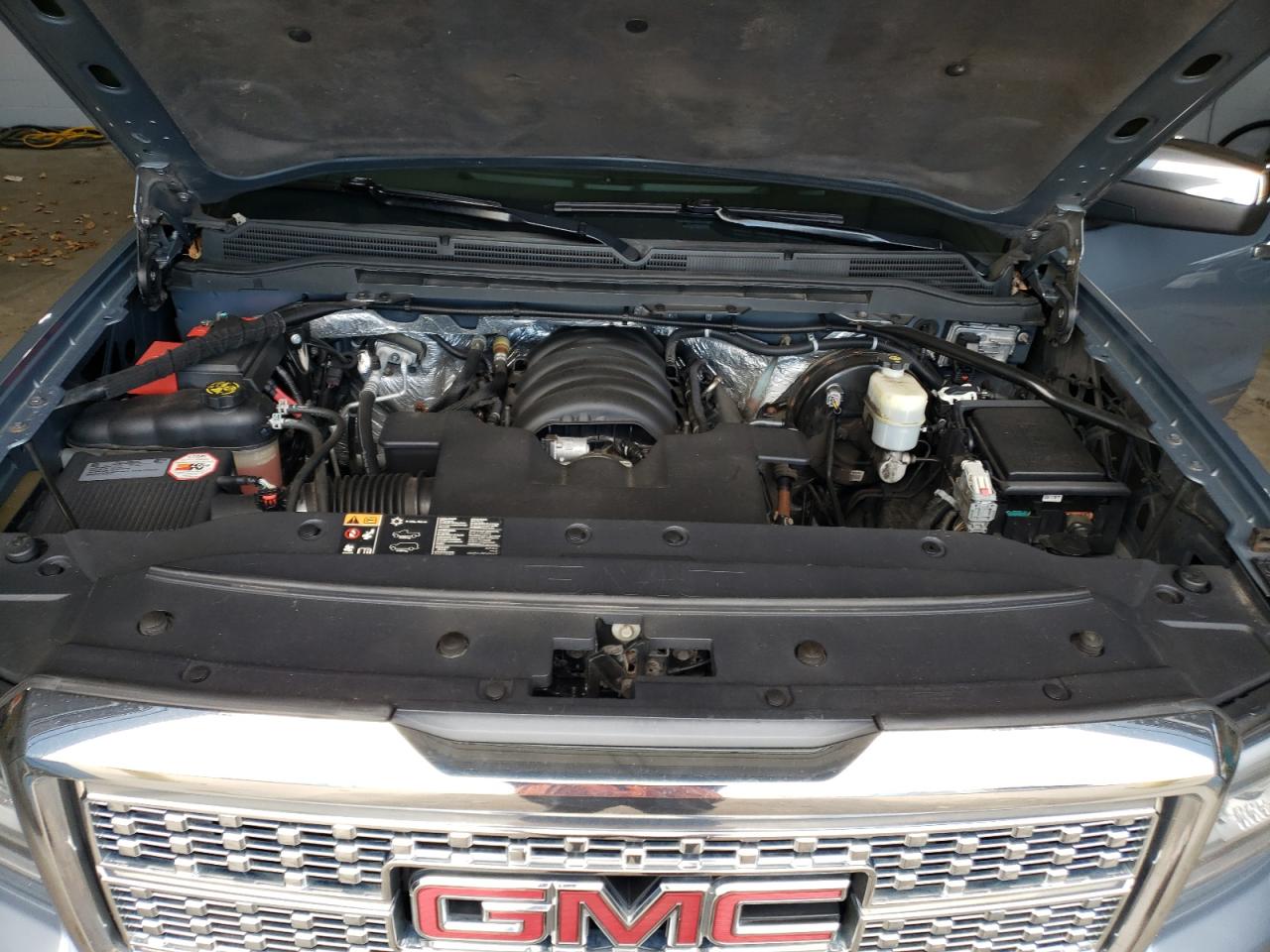 2016 GMC Sierra - Image 12