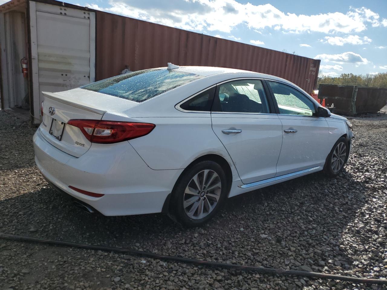 2013 Hyundai Elantra - Image 3
