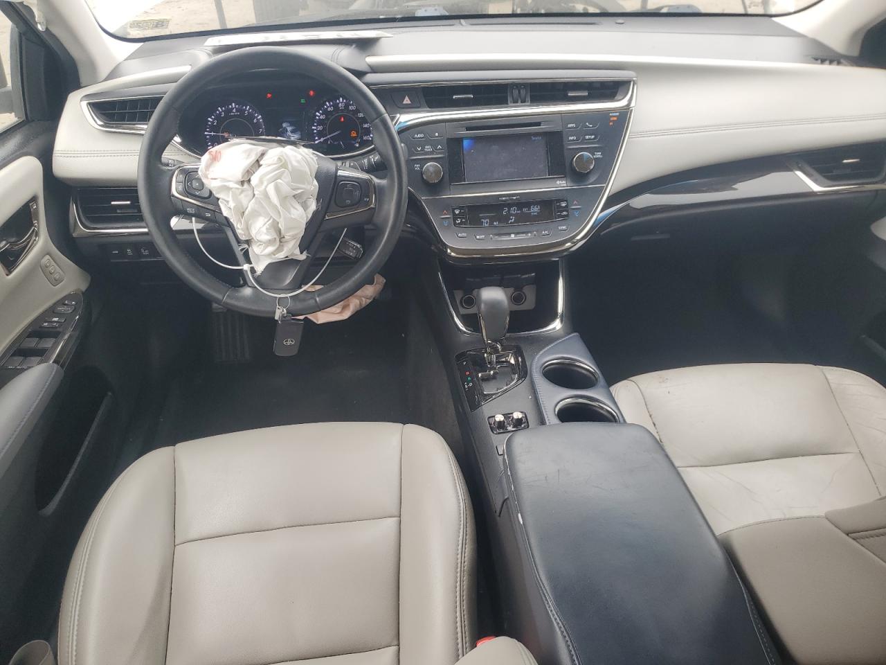2014 Toyota Avalon - Image 8