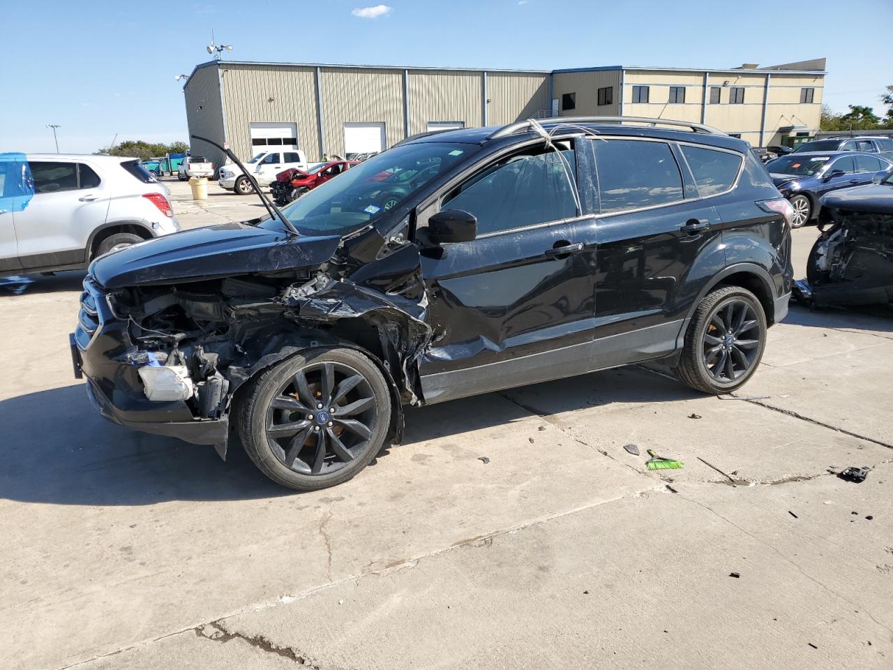 VIN 1FMCU0GD0JUB72349 2018 FORD ESCAPE no.1