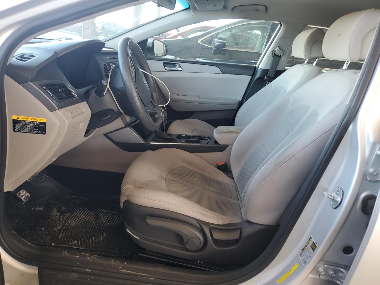 2015 Hyundai Sonata - Image 7