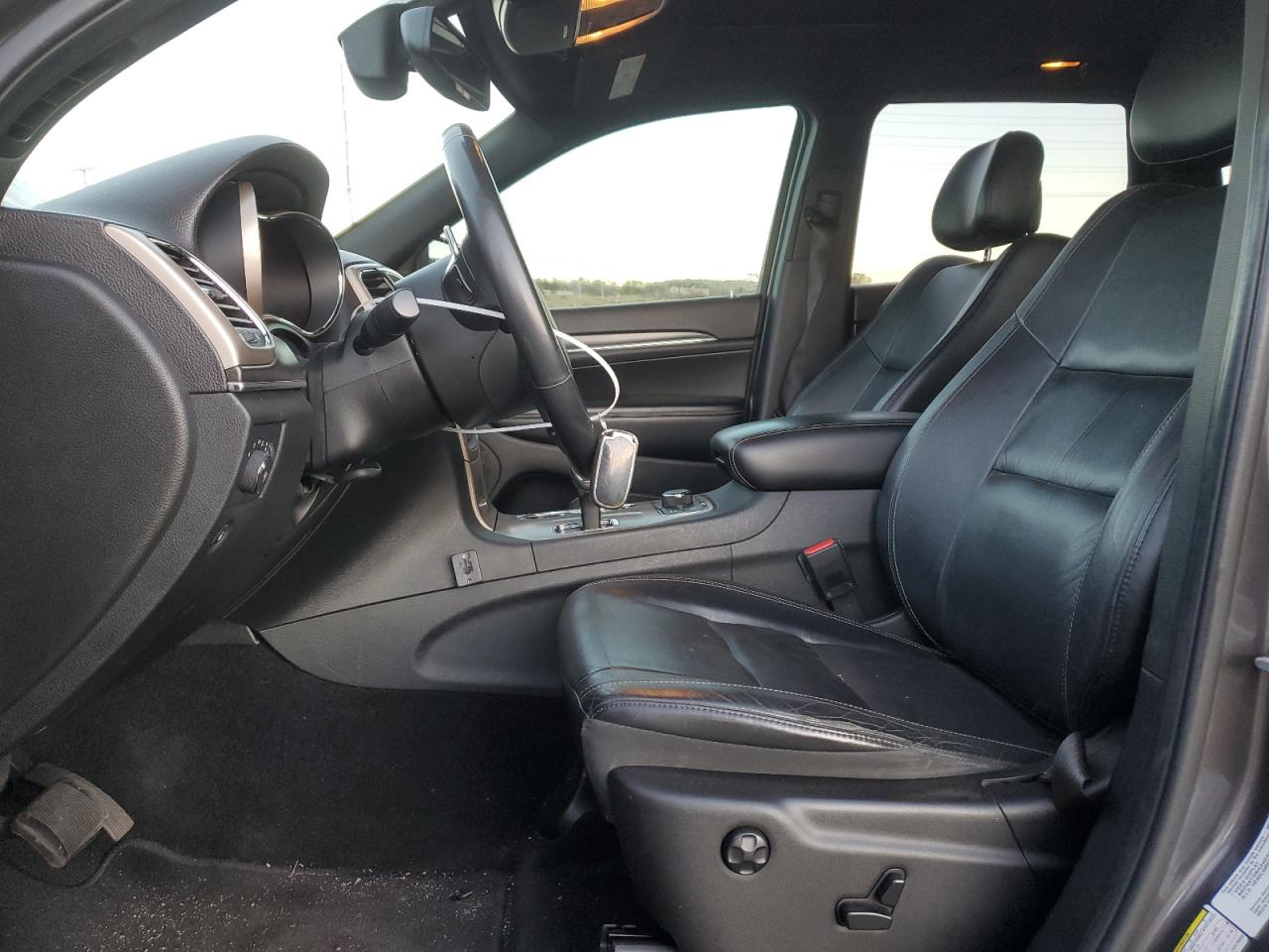 2014 Jeep Grand Cherokee - Image 7