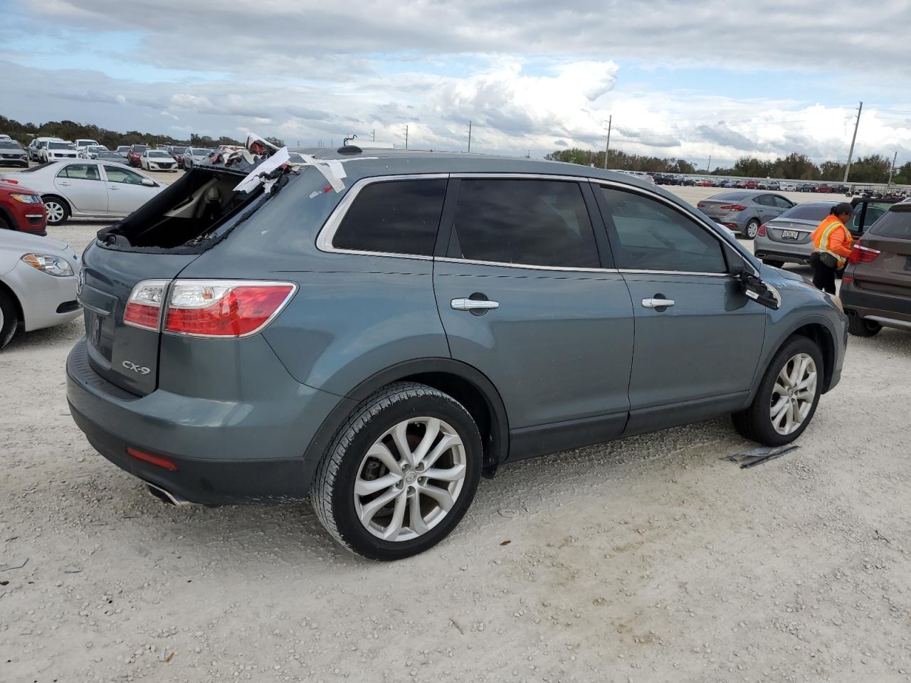 2011 Mazda CX-9 - Image 3