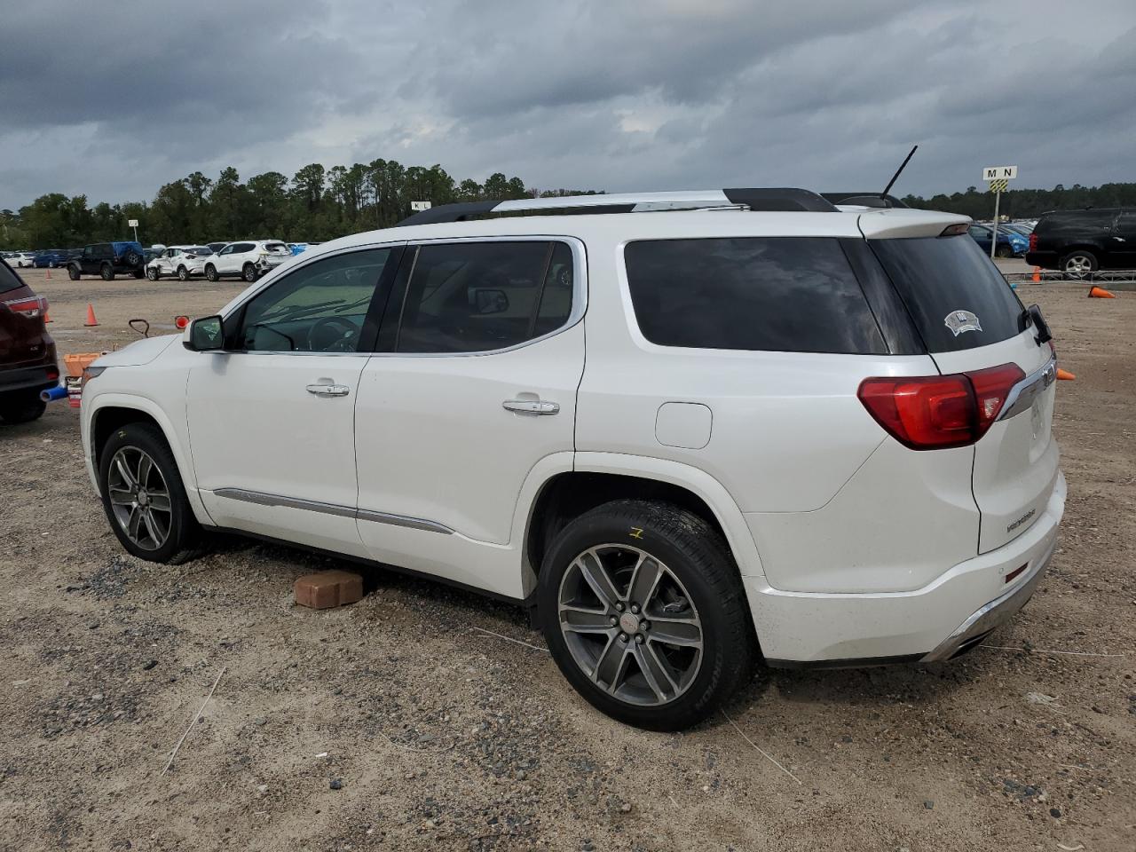 2019 GMC Acadia - Image 2