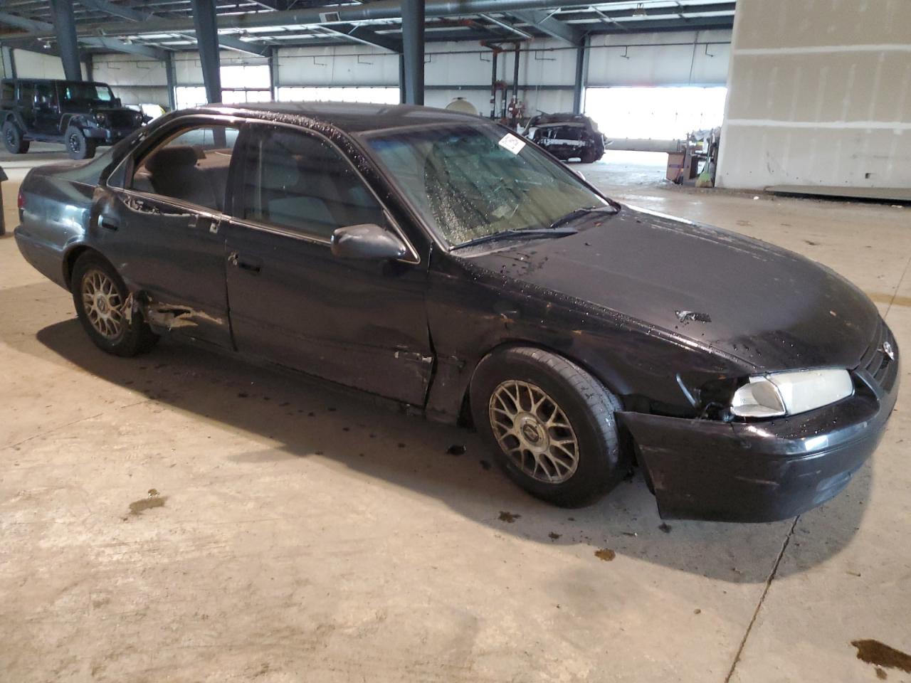 1999 Toyota Camry - Image 4