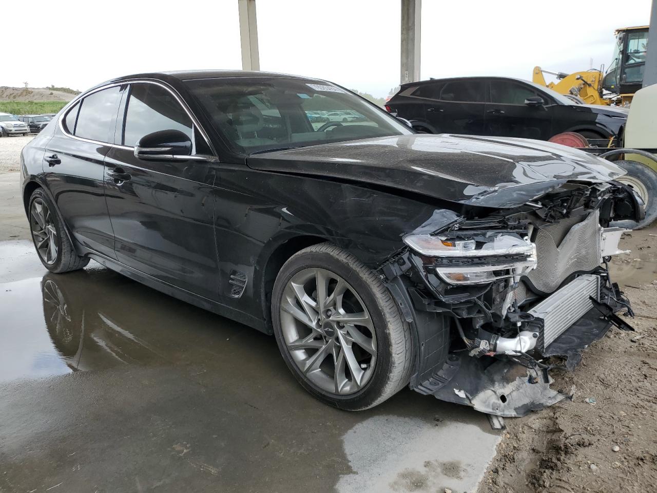 2022 Genesis G70 - Image 4