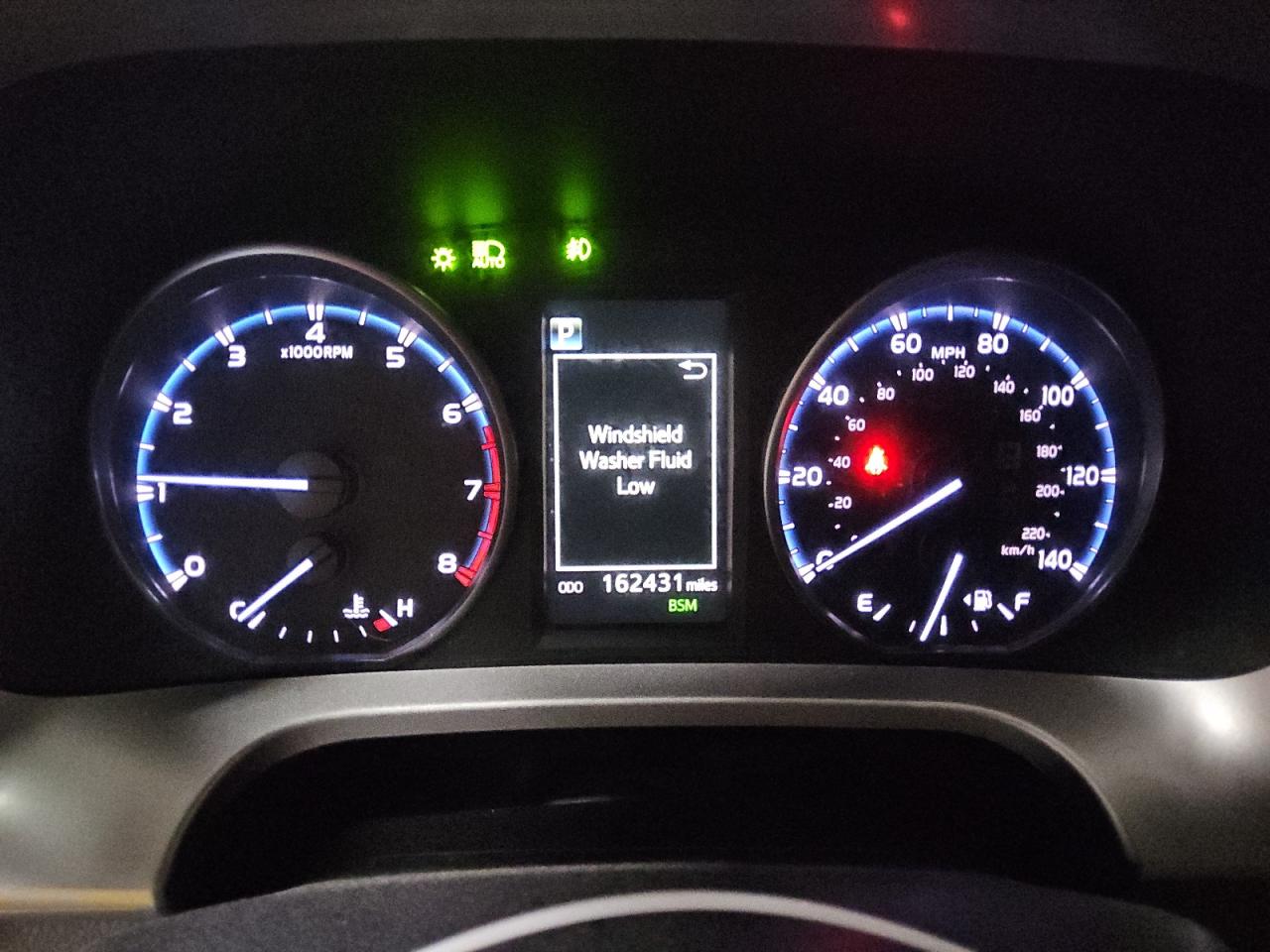 2018 Toyota RAV 4 - Image 9