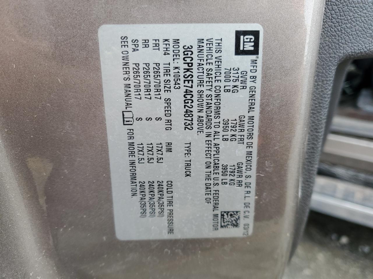 2012 Chevrolet Silverado - Image 12