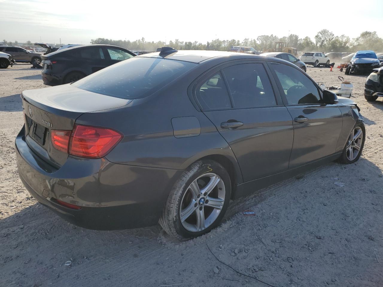 VIN WBA3B3C50DF537306 2013 BMW 3 SERIES no.3