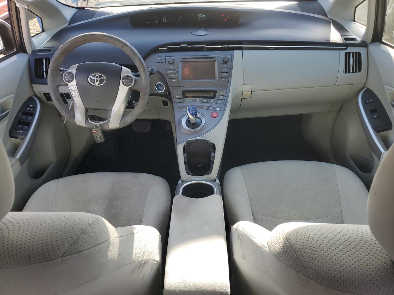 2014 Toyota Prius - Image 8