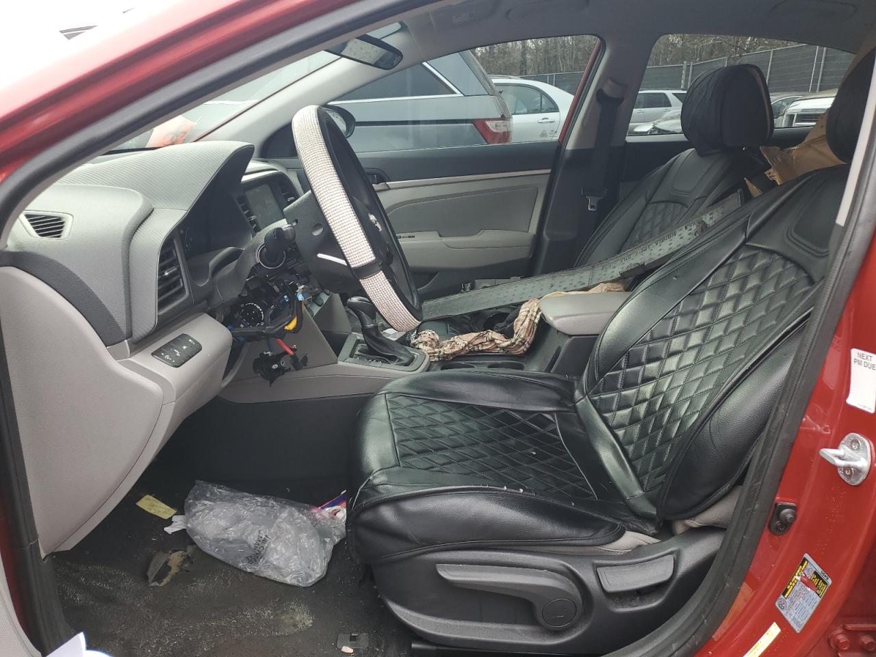2019 Hyundai Elantra - Image 7