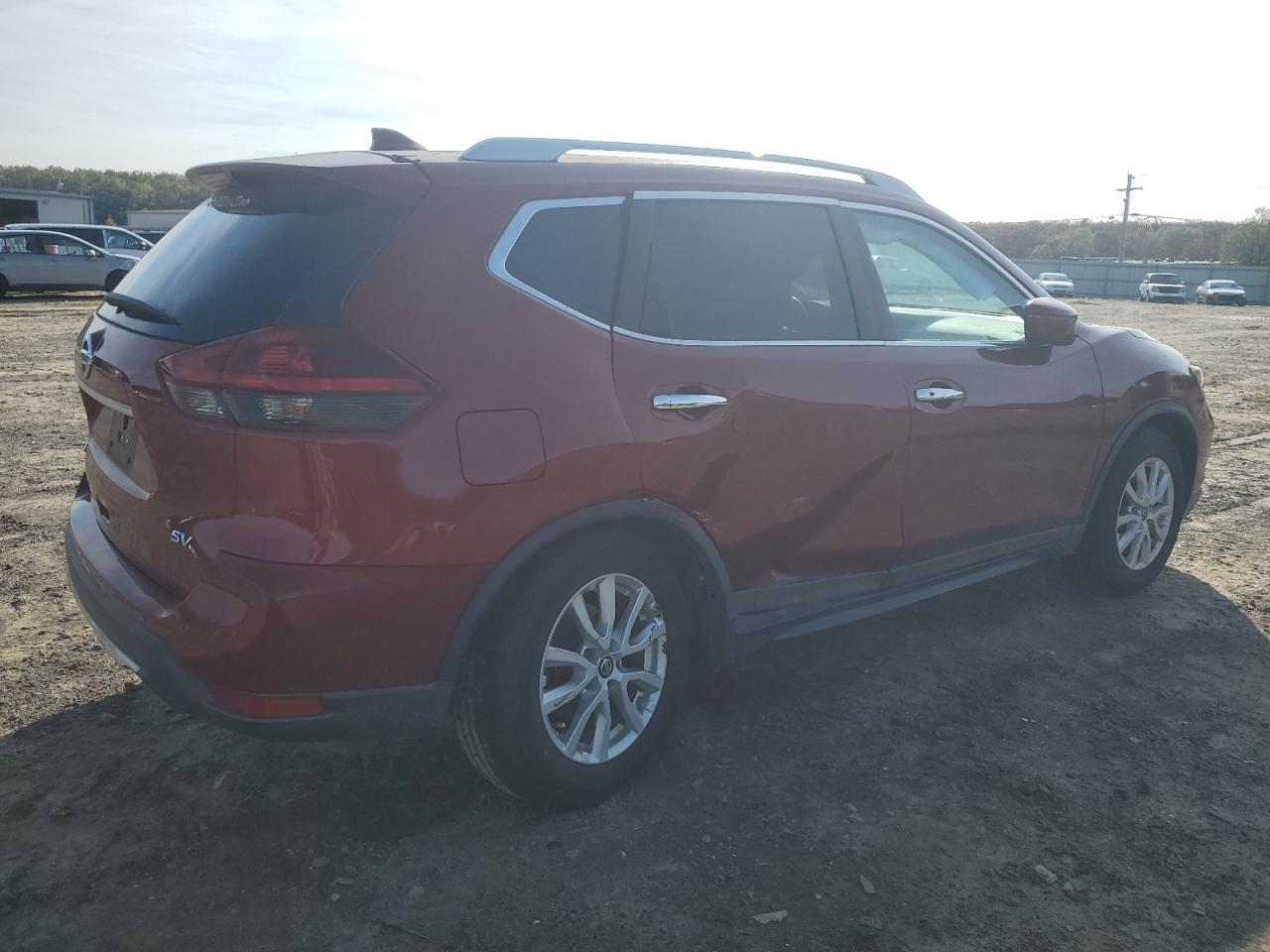 2018 Nissan Rogue - Image 3