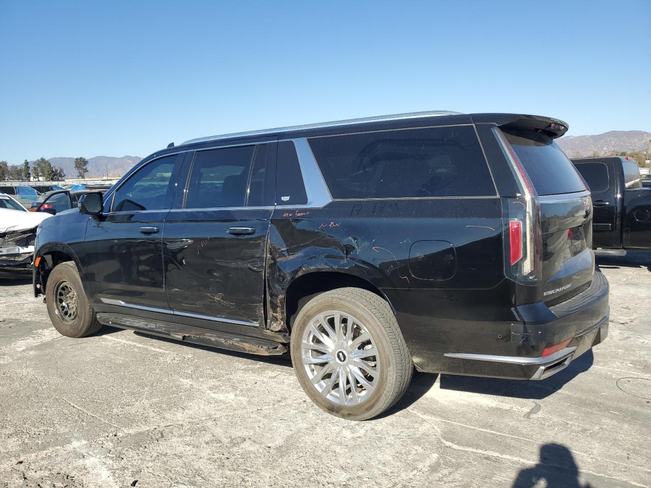 VIN 1GYS3KKLXPR316699 2023 CADILLAC ESCALADE no.2