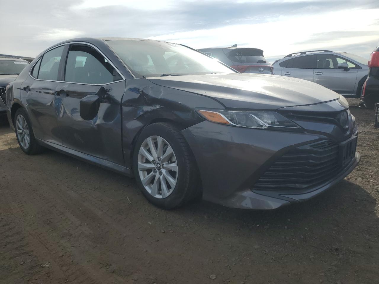 VIN 4T1B11HK0JU154358 2018 TOYOTA CAMRY no.4