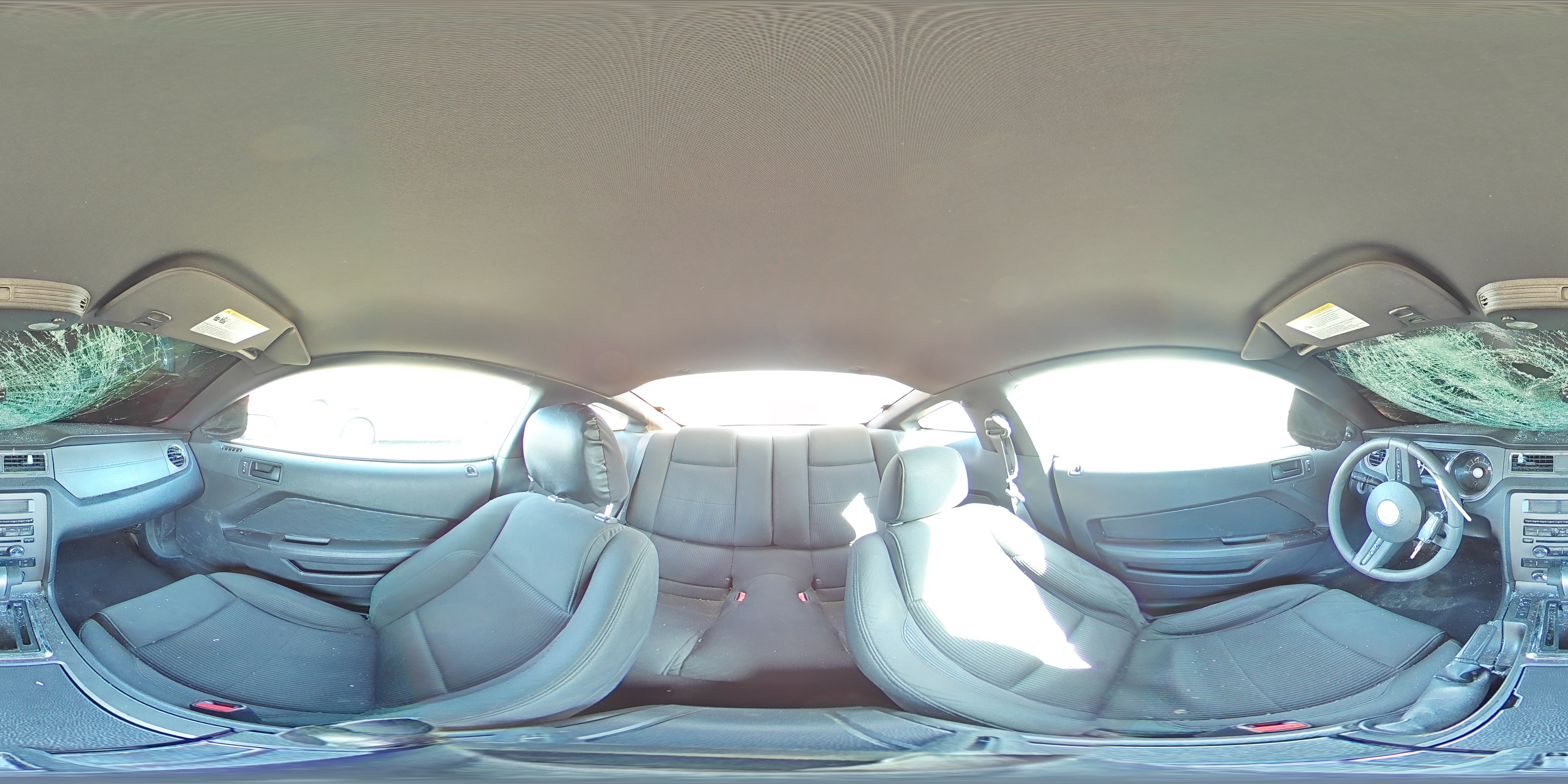 2010 Ford Mustang - Image 12