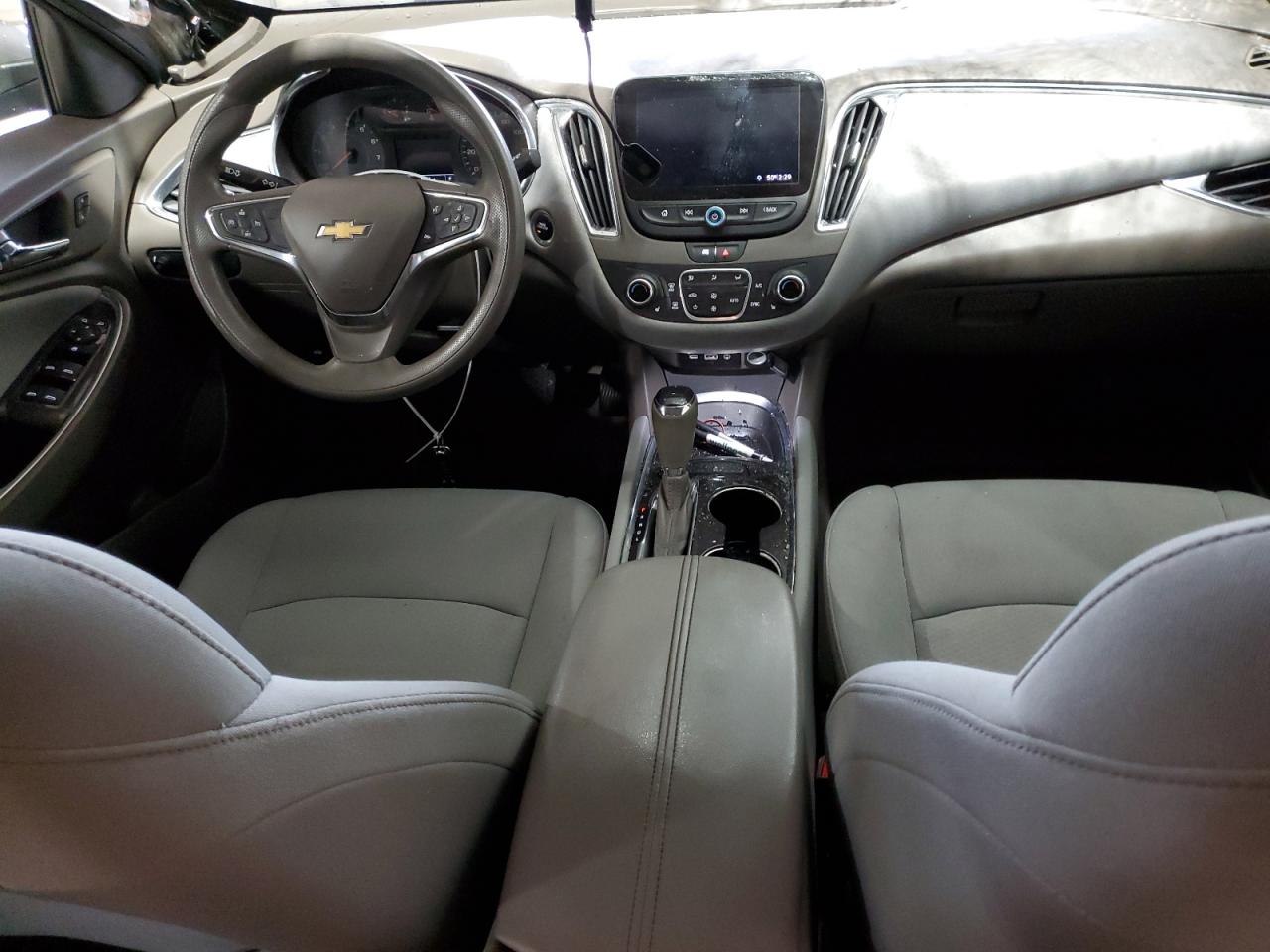 2020 Chevrolet Malibu - Image 8