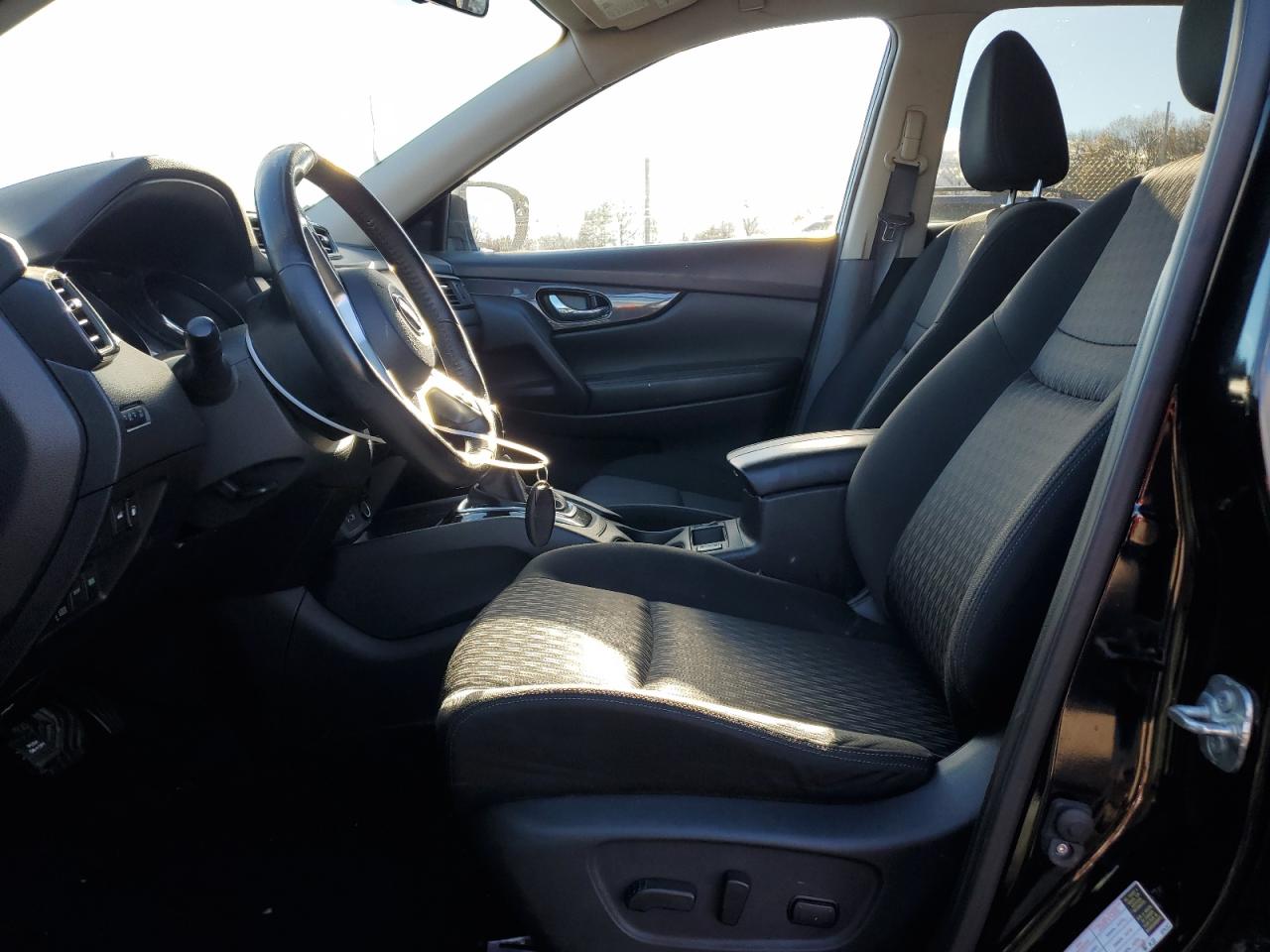 2018 Nissan Rogue - Image 7
