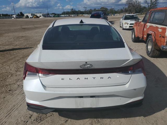 5NPLL4AG6NH054601 Hyundai Elantra SE 6