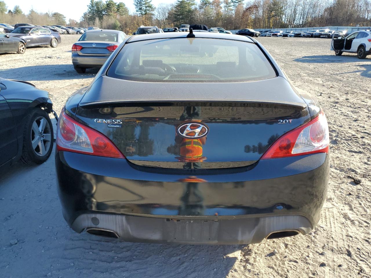 2011 Hyundai Genesis Coupe 2.0T VIN: KMHHT6KD2BU059796 Lot: 79940734