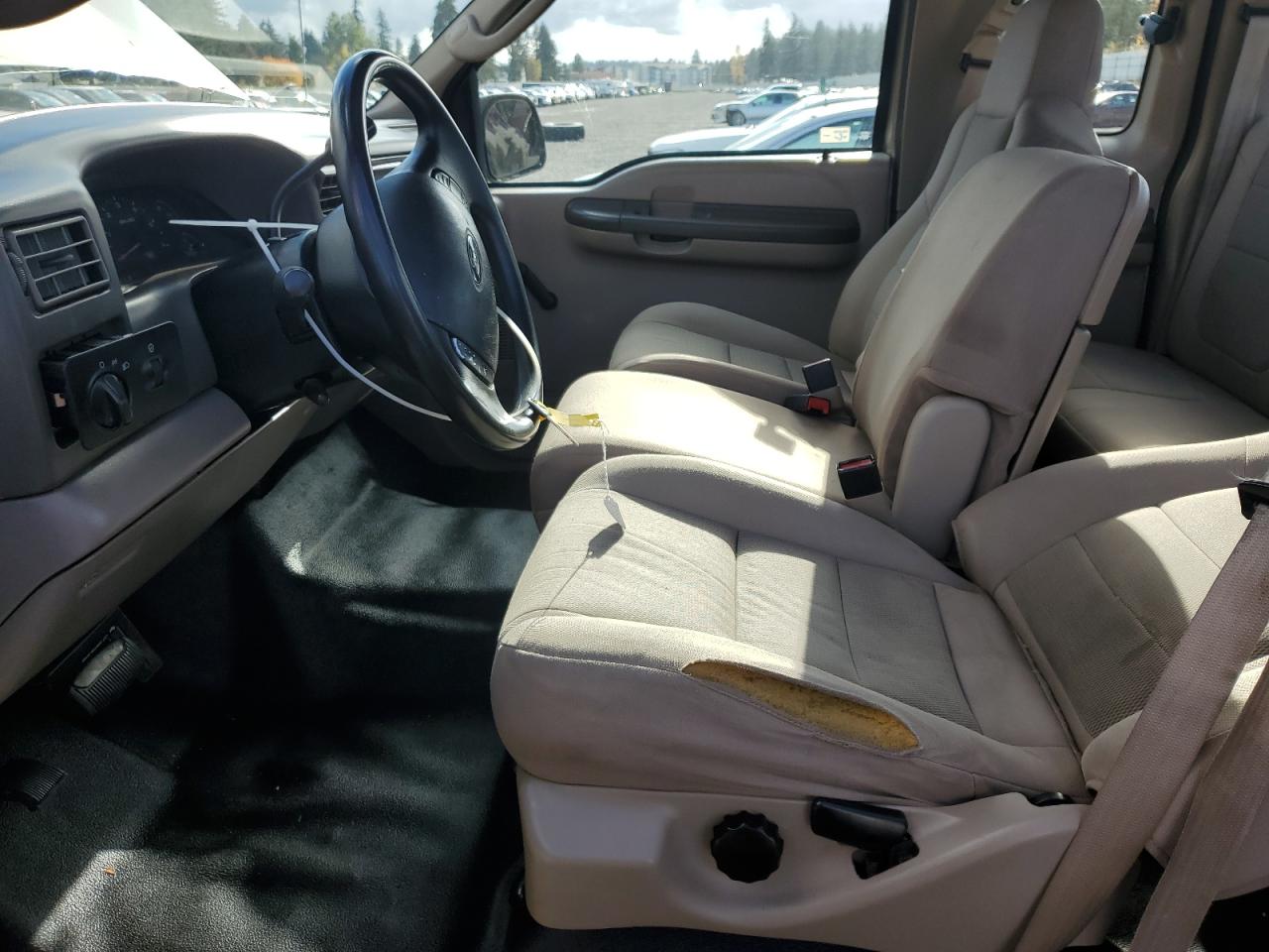 2004 Ford F250 - Image 7