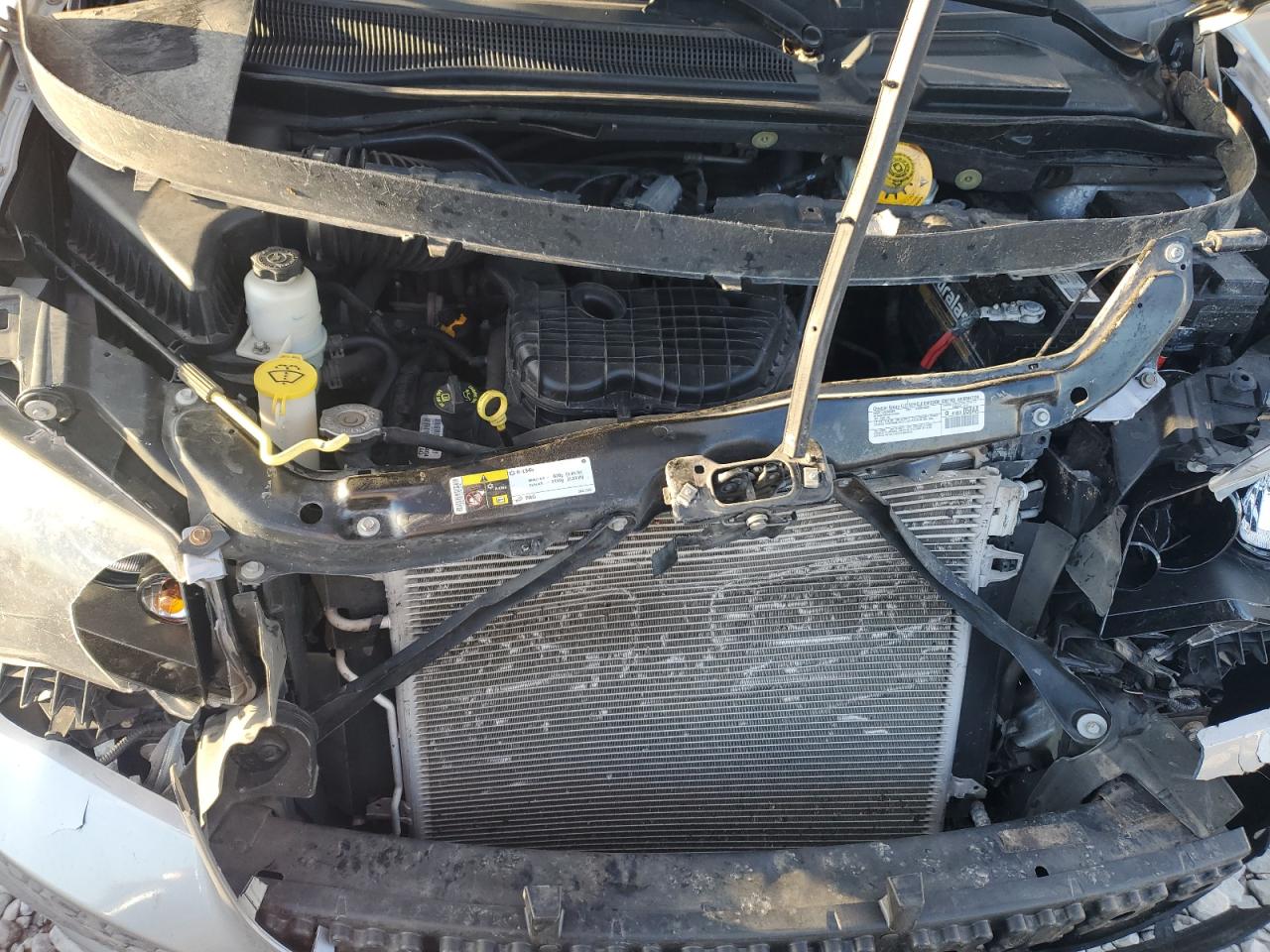 2014 Dodge Caravan - Image 13
