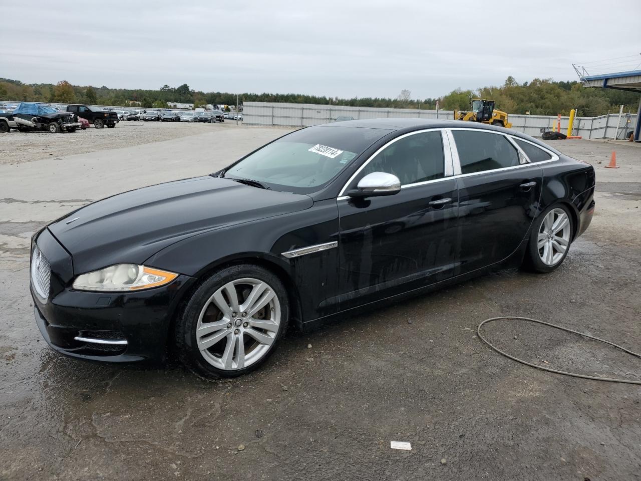 2013 Jaguar XJ - Image 1