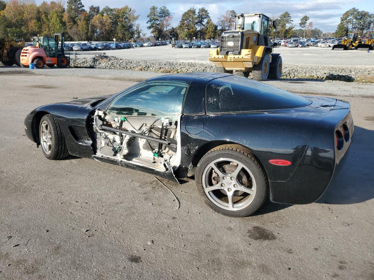 2002 Chevrolet Corvette - Image 2