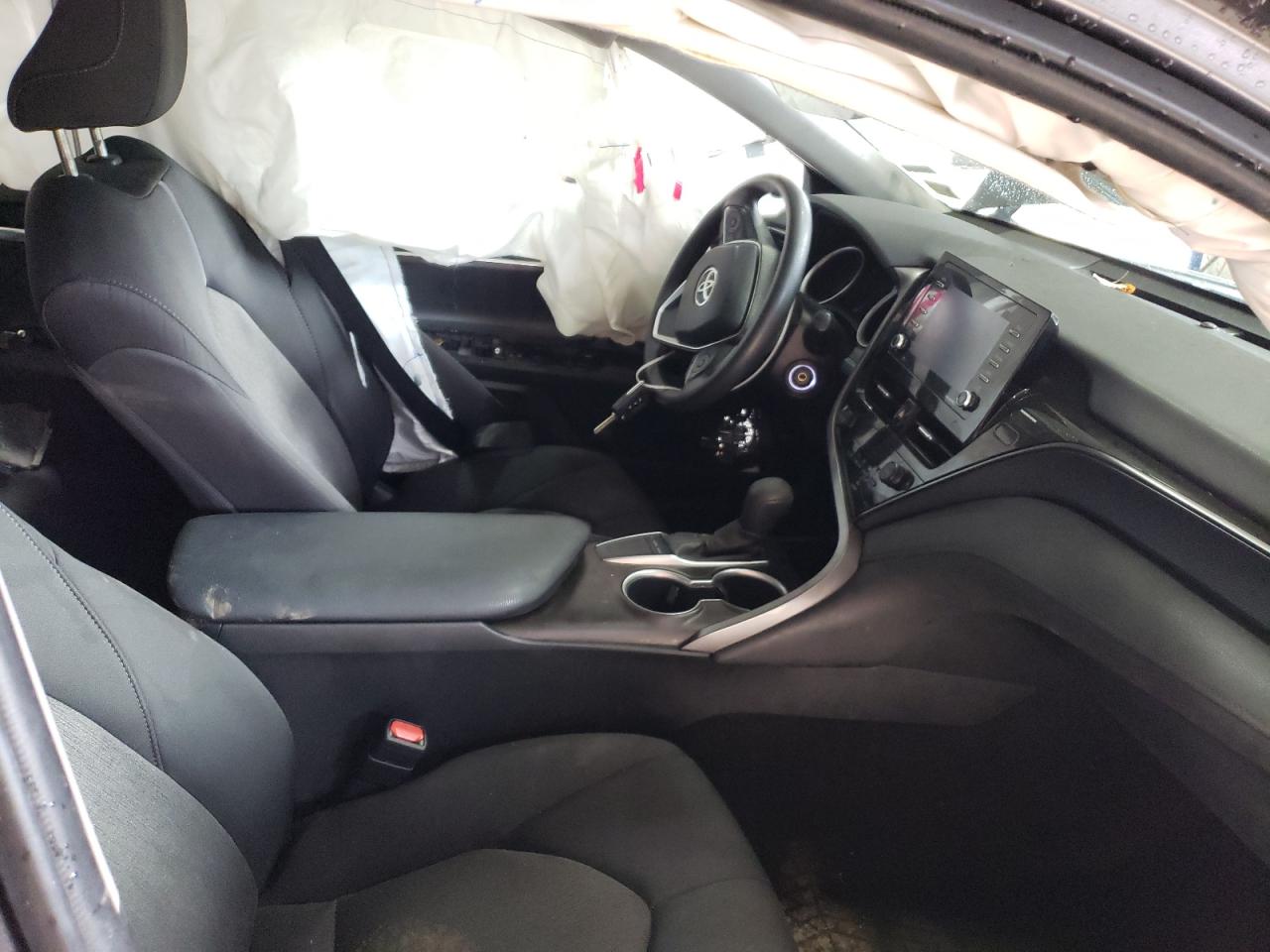 2022 Toyota Camry - Image 7