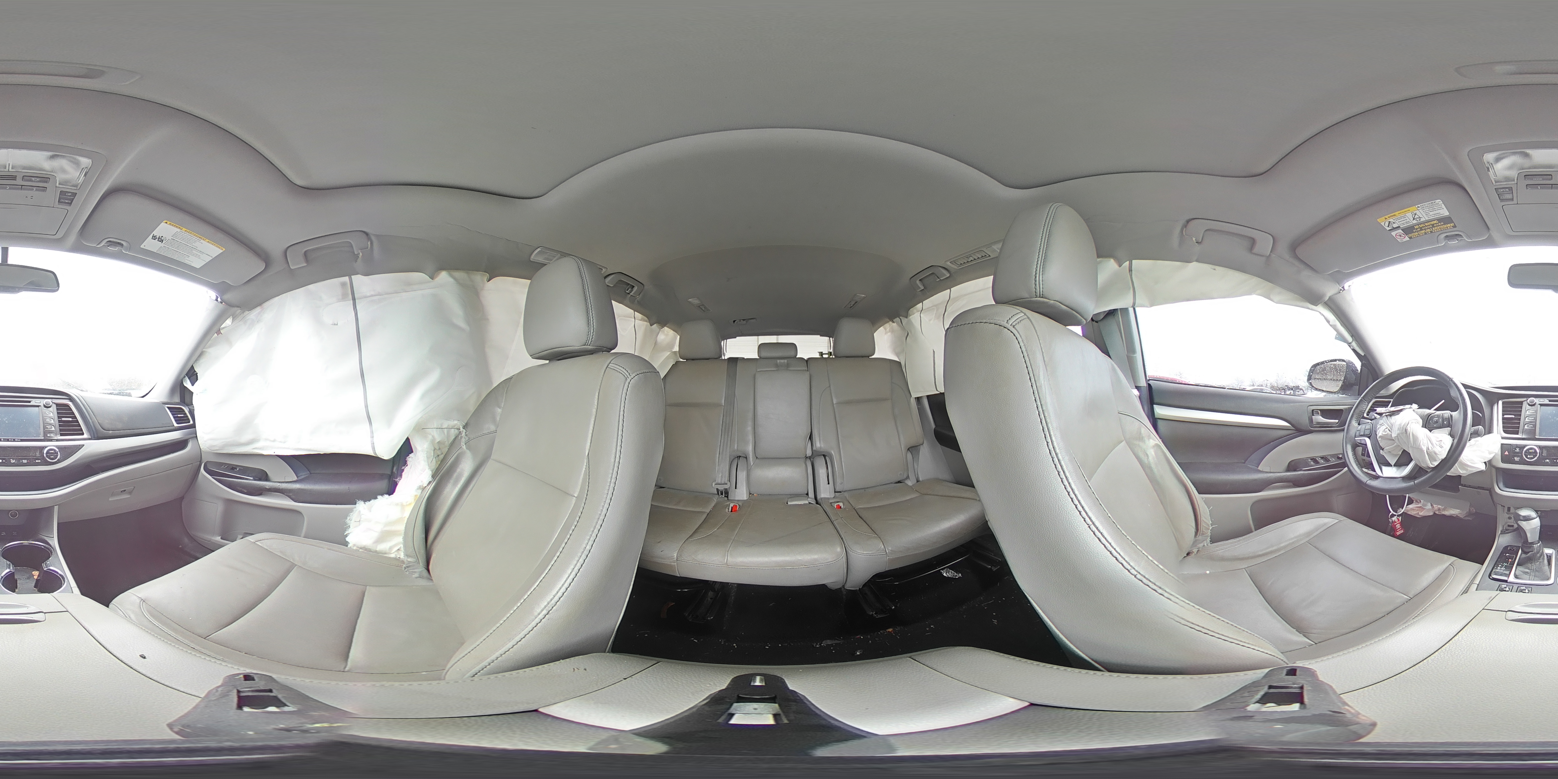 2016 Toyota Highlander - Image 14