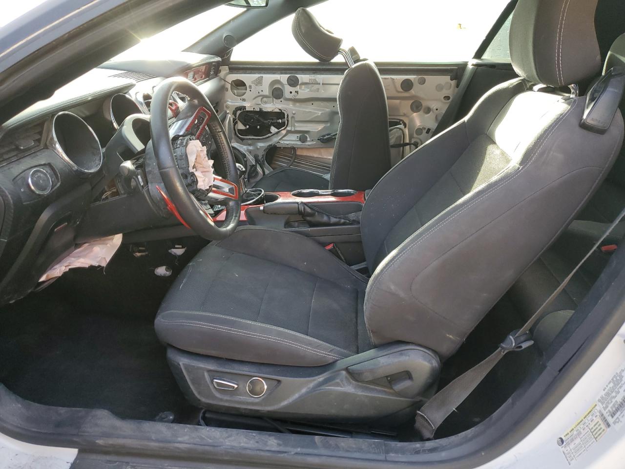 2016 Ford Mustang - Image 7