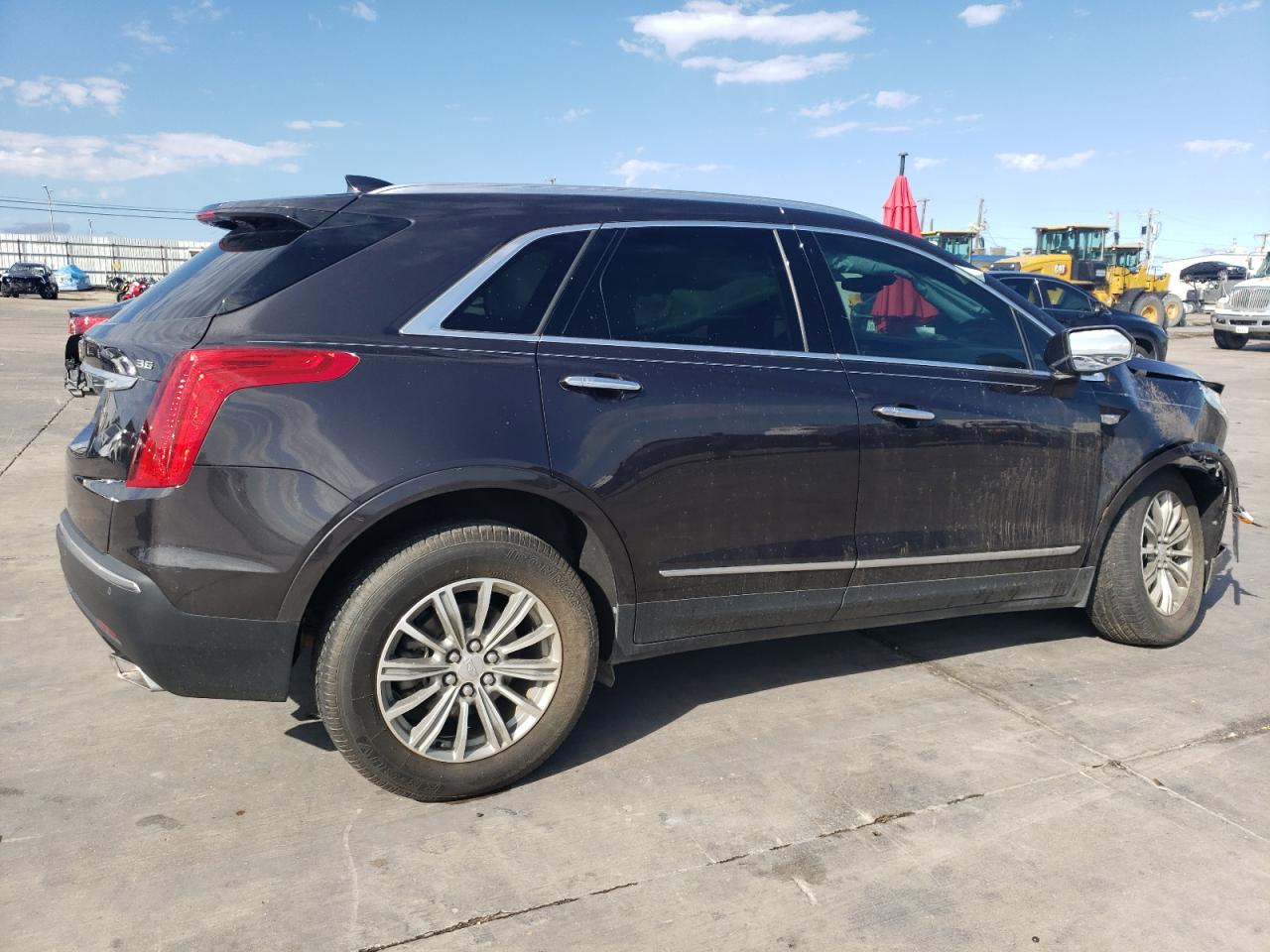 VIN 1GYKNBRS4HZ324094 2017 CADILLAC XT5 no.3