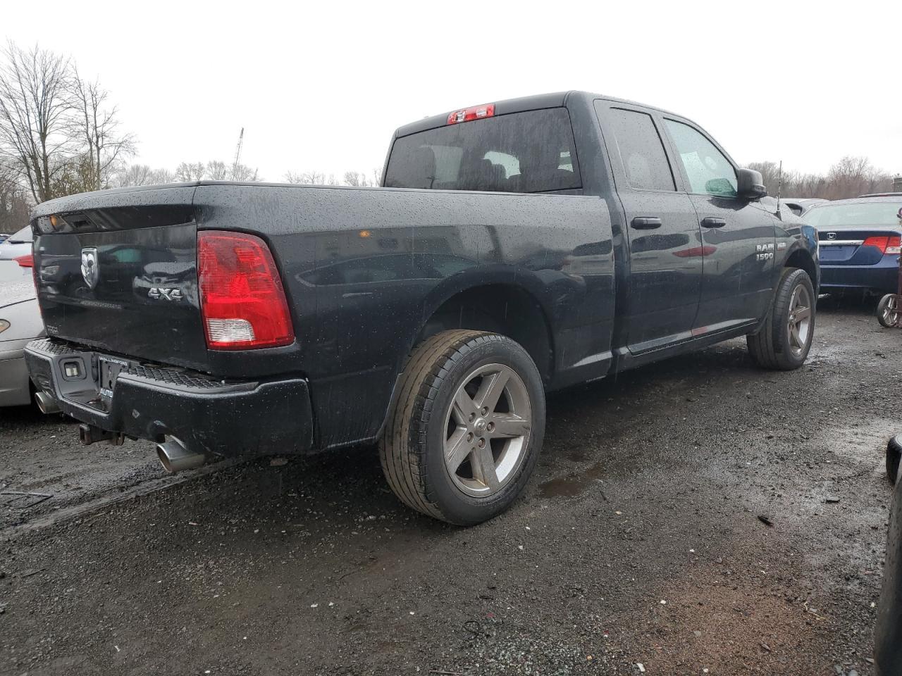 2016 RAM 1500 - Image 3