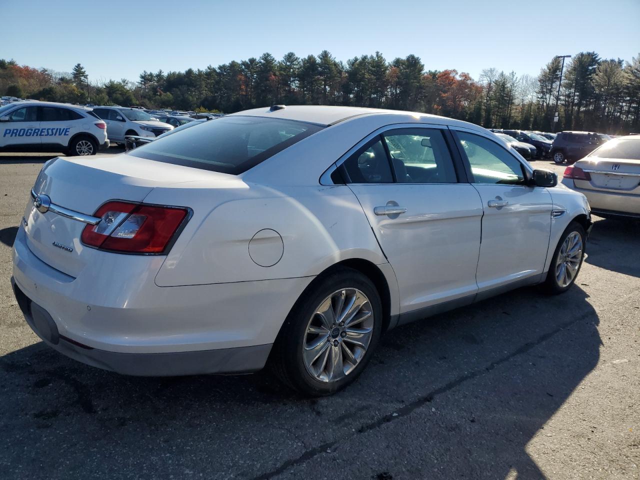 2012 Ford Taurus - Image 3