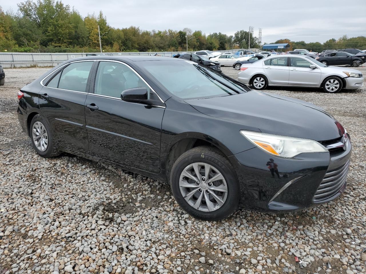 2016 Toyota Camry - Image 4