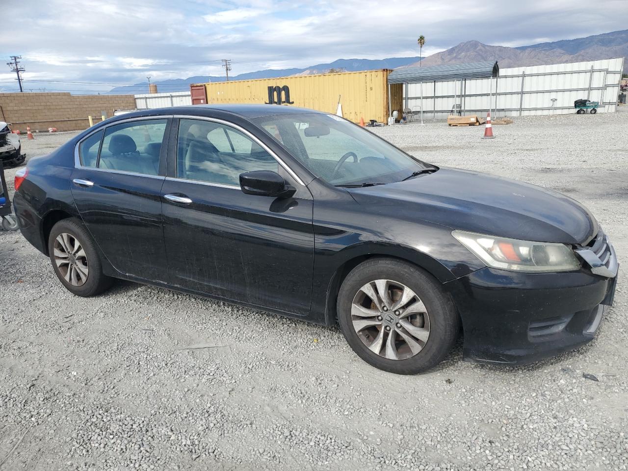 VIN 1HGCR2F39FA117161 2015 HONDA ACCORD no.4