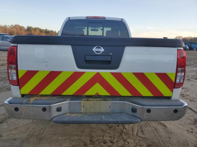 Pickups NISSAN FRONTIER 2016 White