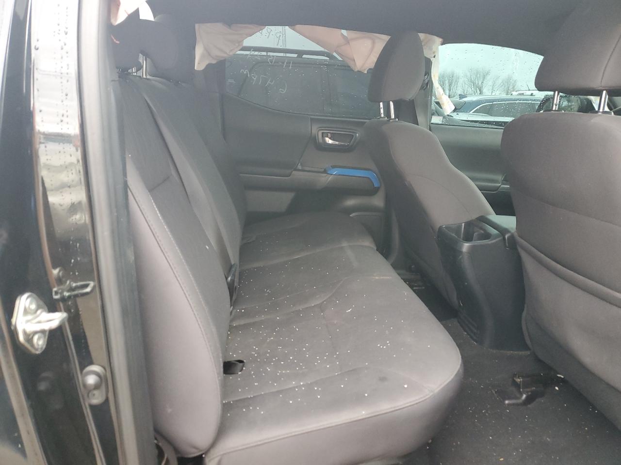 2018 Toyota Tacoma - Image 11