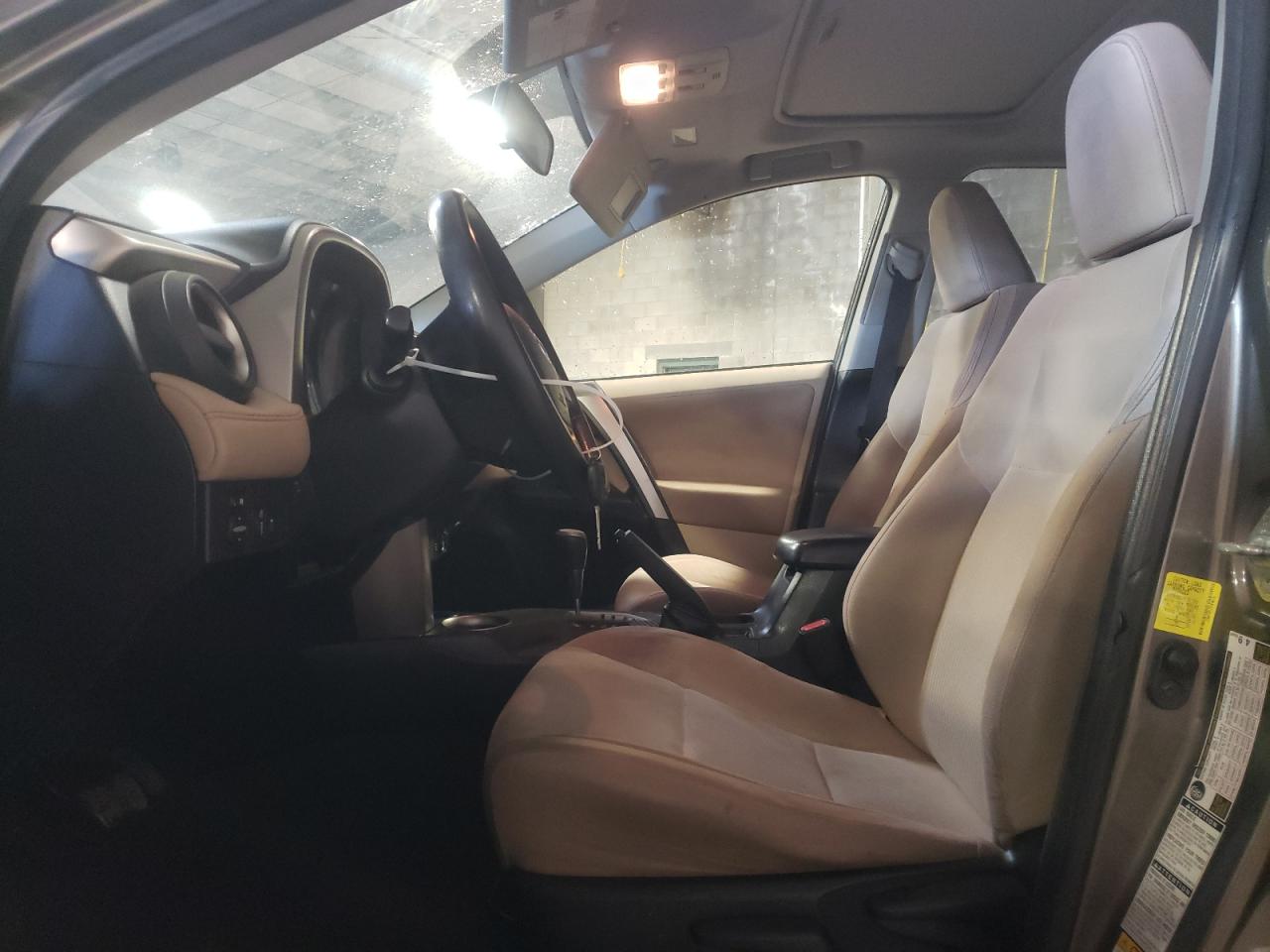 2013 Toyota RAV 4 - Image 7