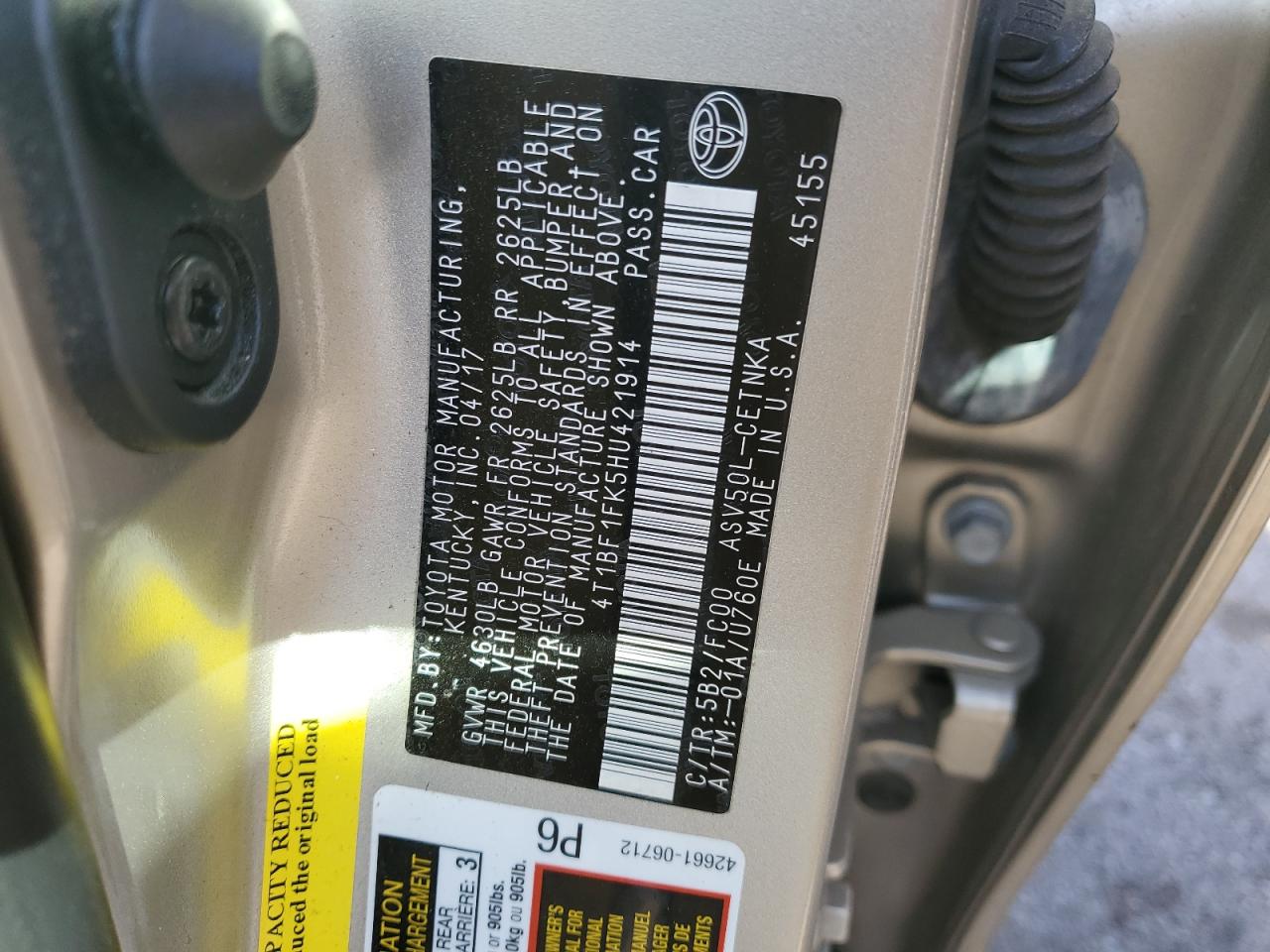 2017 Toyota Camry - Image 12