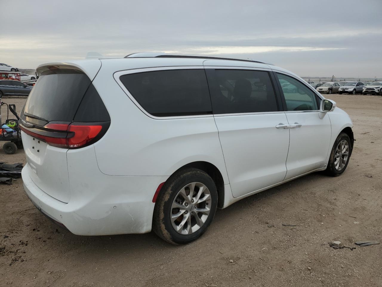 2021 Chrysler Pacifica - Image 3