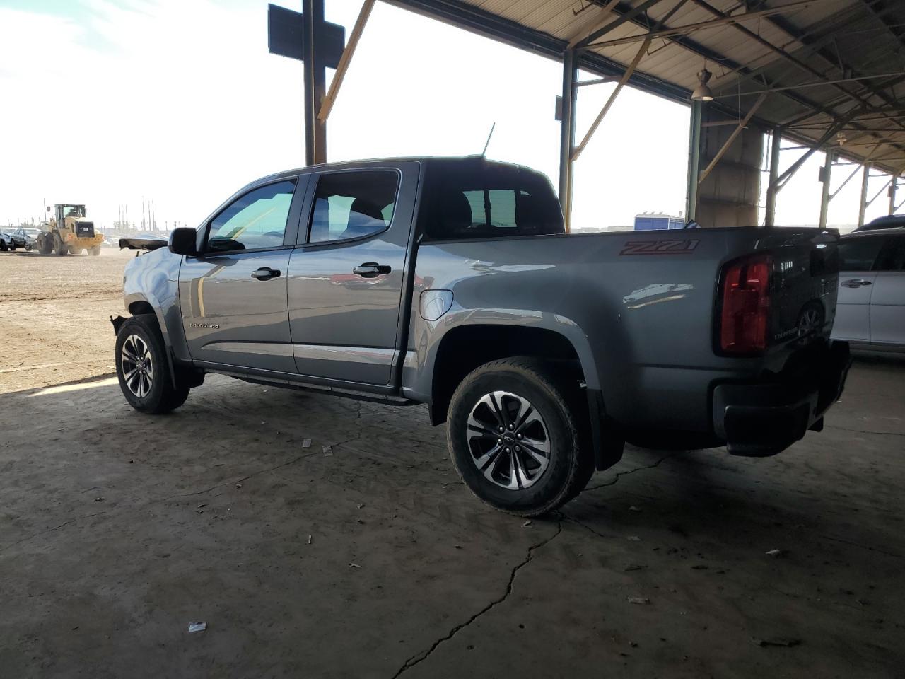 2022 Chevrolet Colorado - Image 2