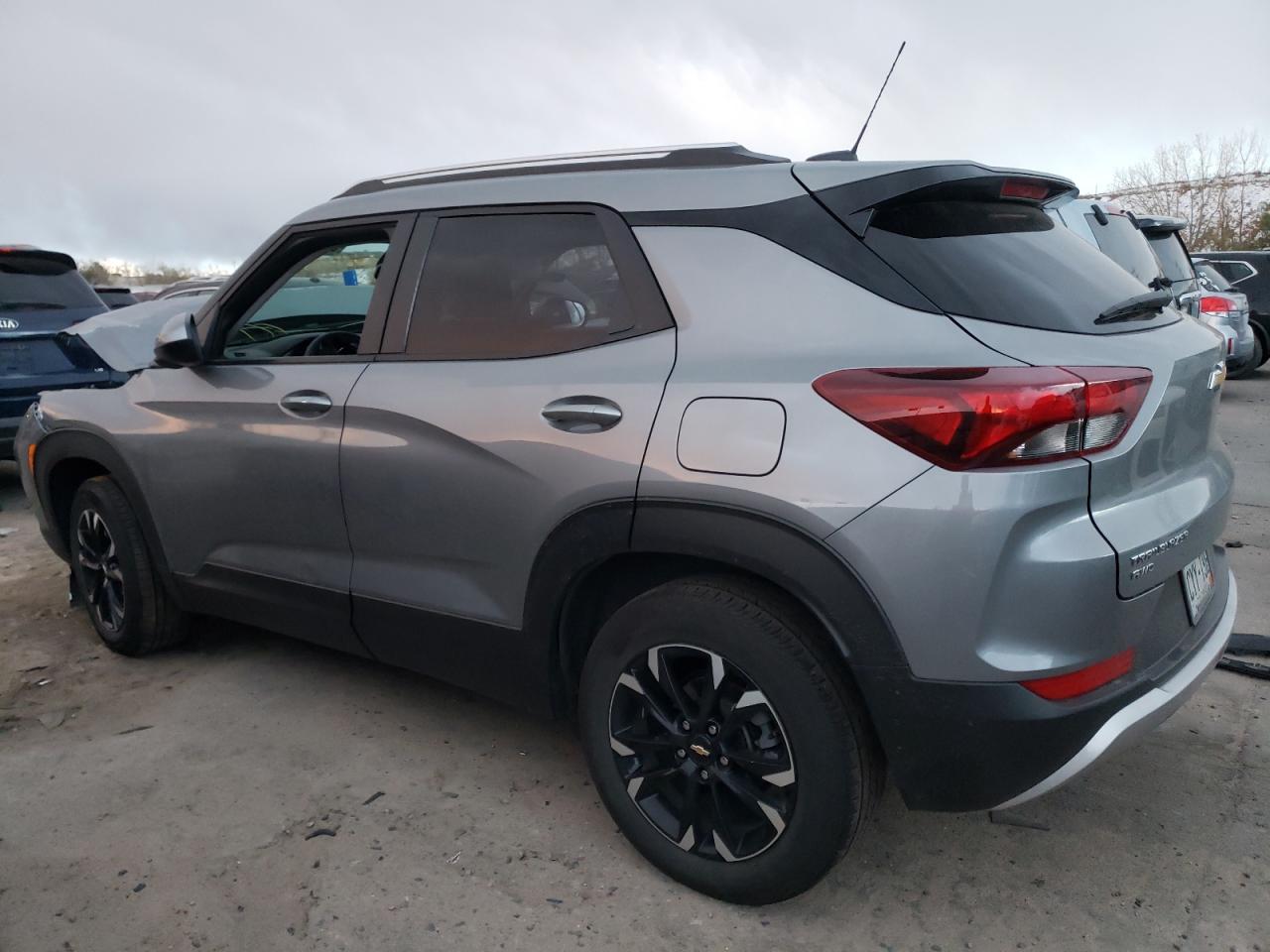 2023 Chevrolet TrailBlazer - Image 2