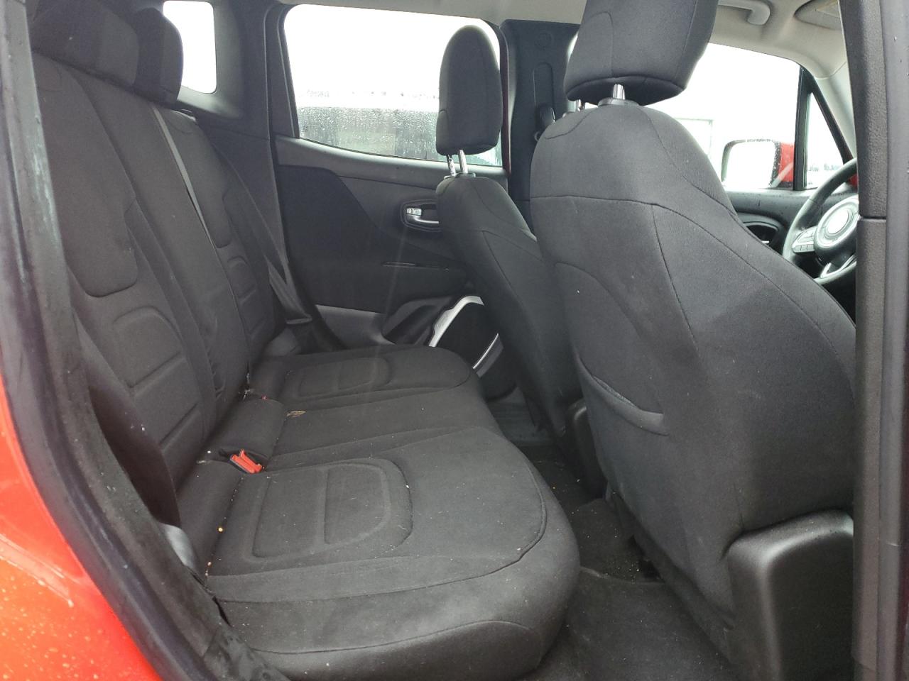 2019 Jeep Renegade - Image 11