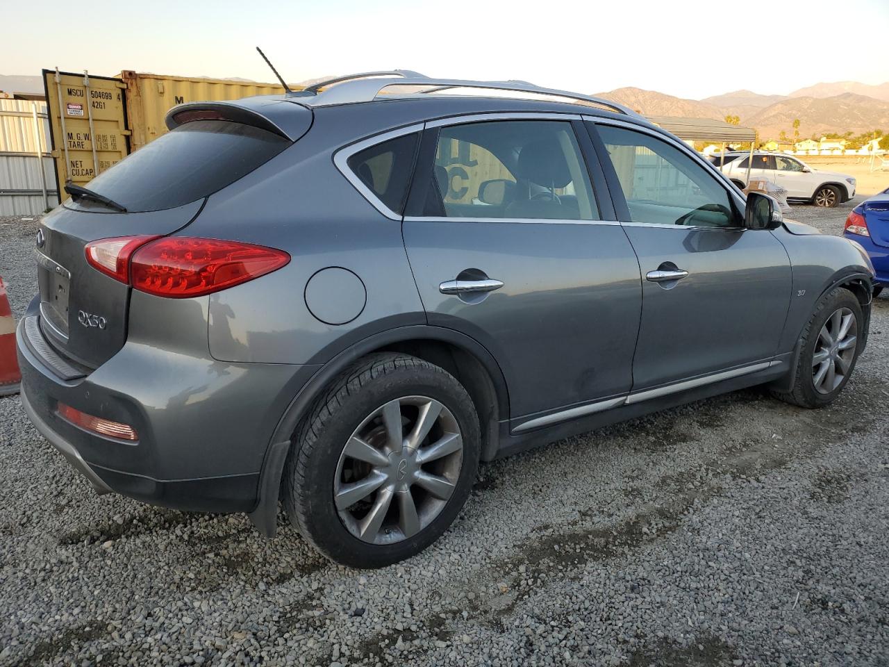 2017 Infiniti QX50 - Image 3