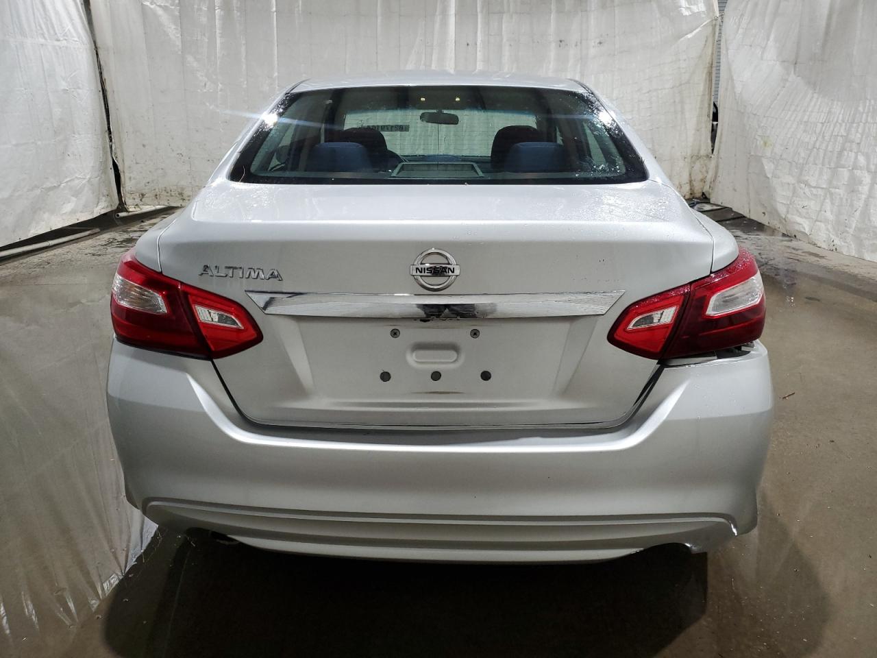 2017 Nissan Altima - Image 6