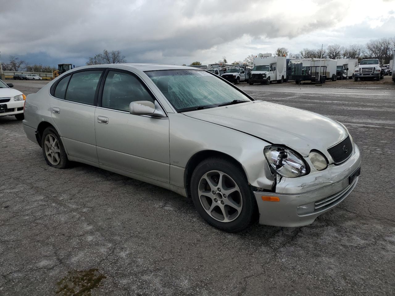 2000 Lexus GS 300 - Image 4
