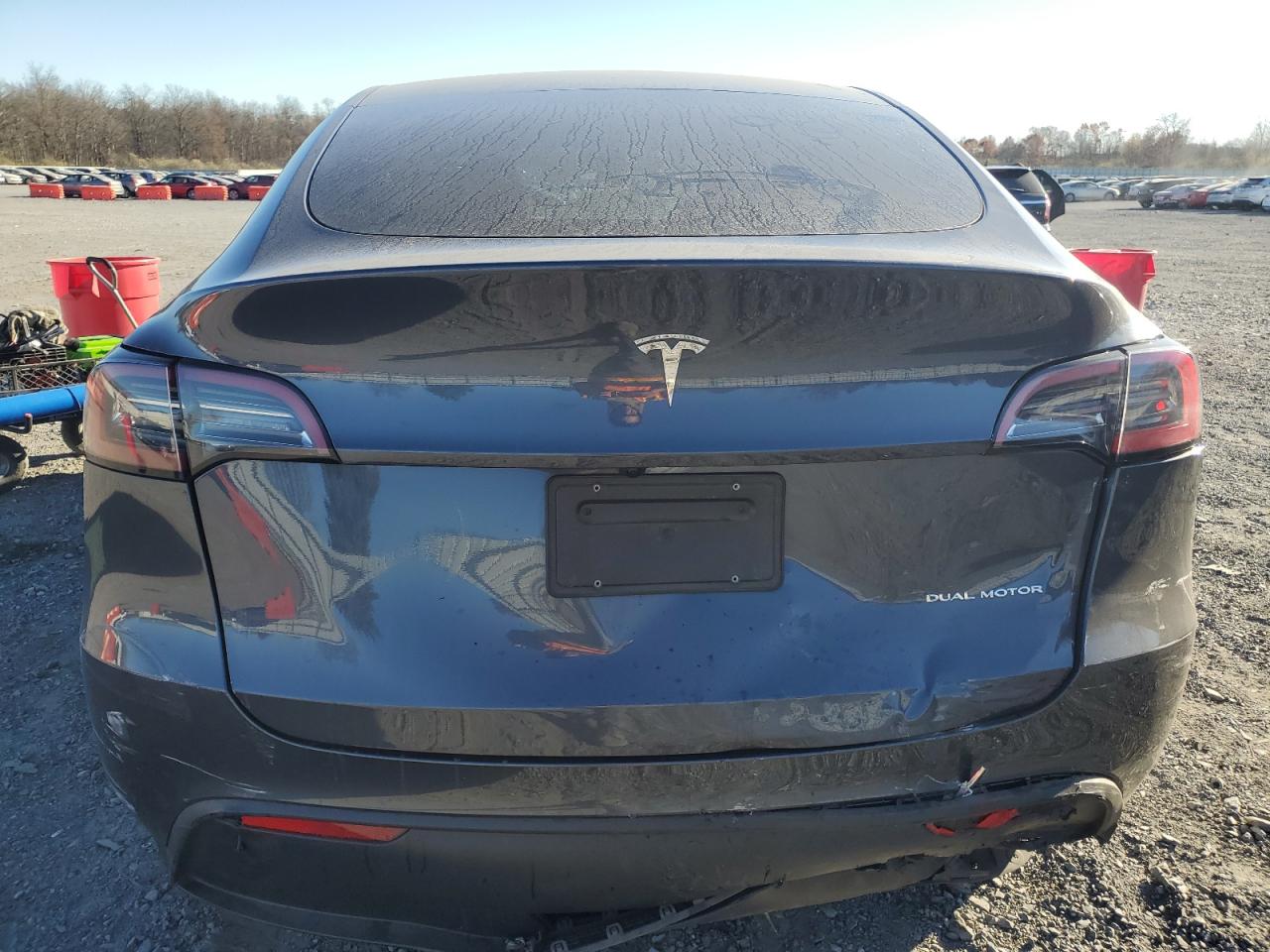 2023 Tesla Model Y VIN: 7SAYGDEE0PF802007 Lot: 79739294