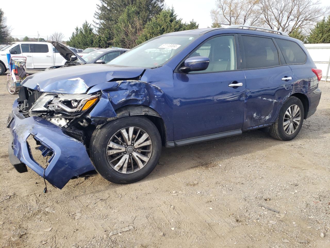 2020 Nissan Pathfinder - Image 1