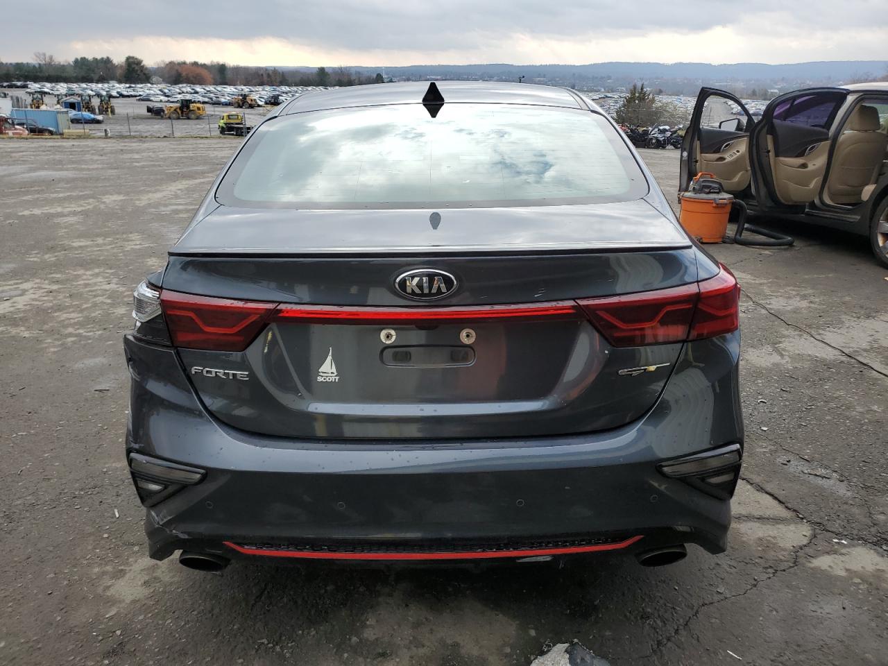 2021 Kia Forte - Image 6