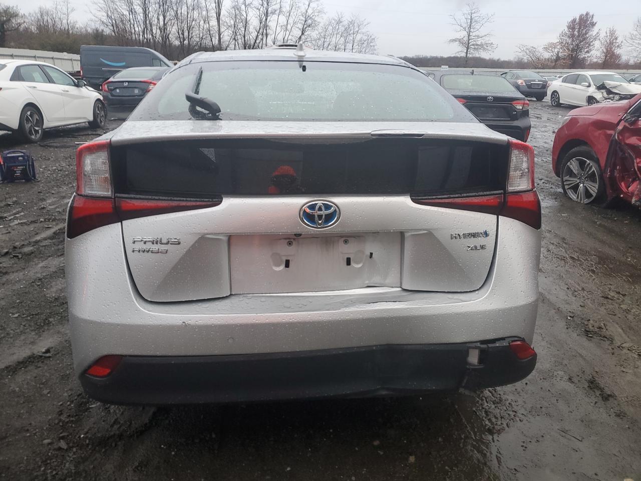 2019 Toyota Prius - Image 6